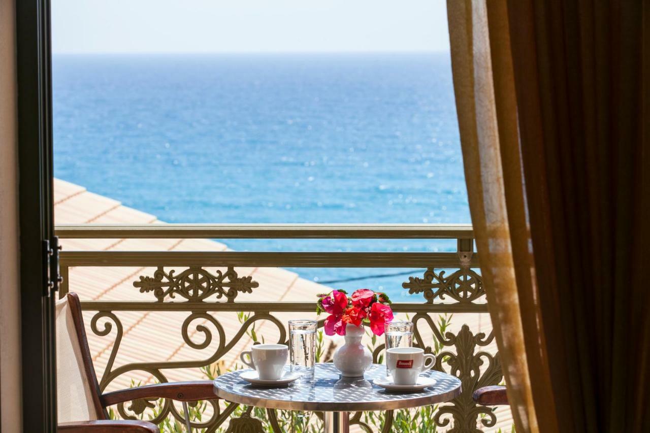 Siarbas Hotel Paralia Vrachou Exteriör bild