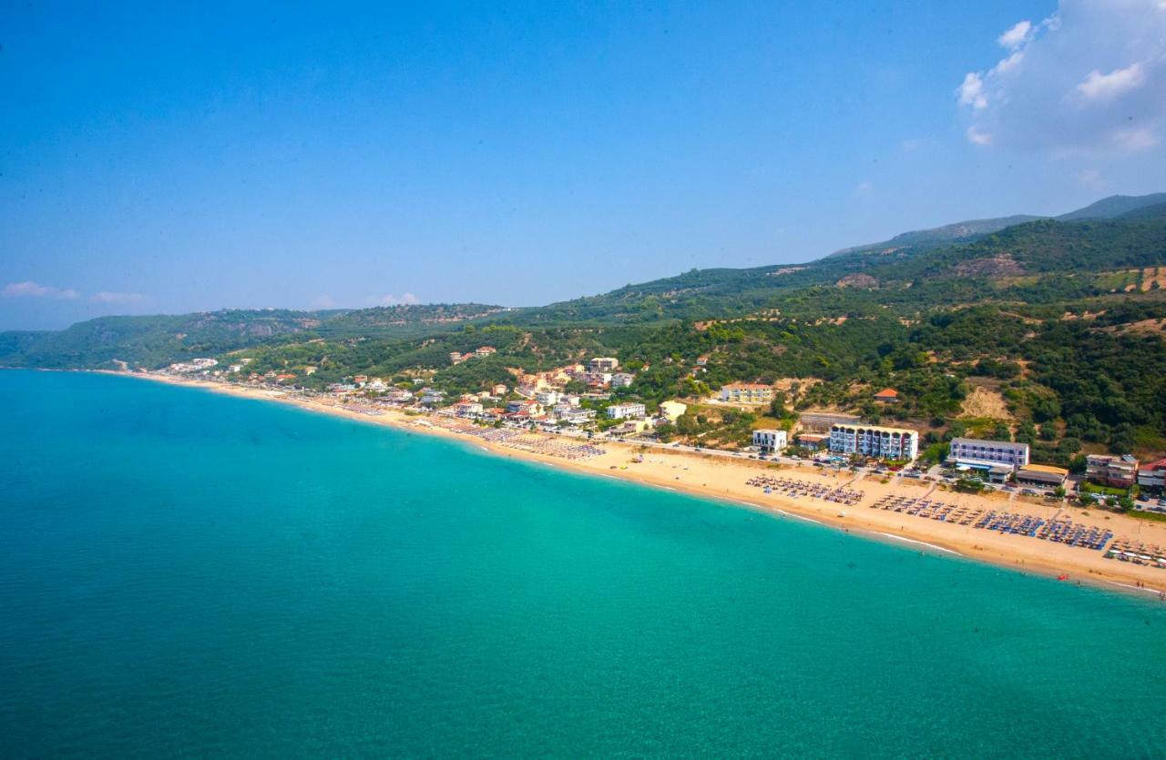 Siarbas Hotel Paralia Vrachou Exteriör bild
